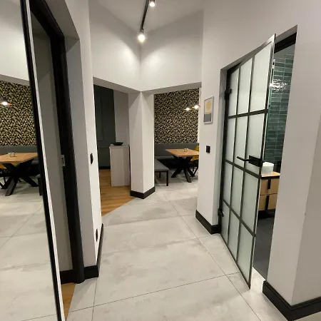 Apartment Przystanek Dabrowskiego 13